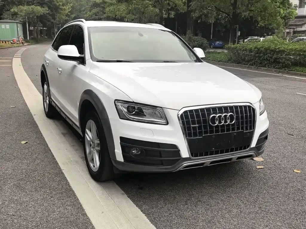 Audi Q5 — фото 19