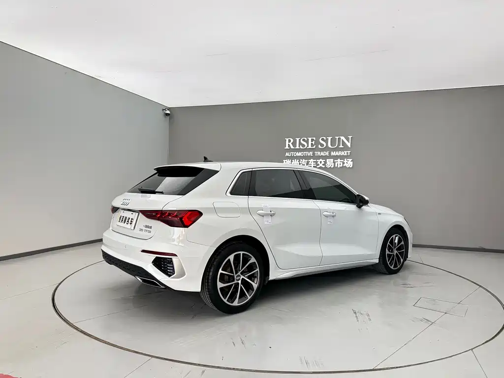 Audi A3 — фото 9