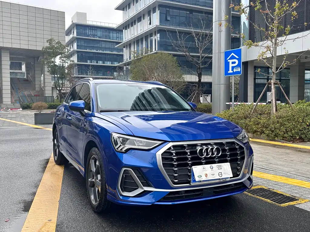 Audi Q3 — фото 2
