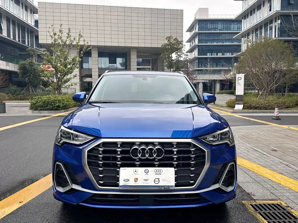 Audi Q3 — фото 3