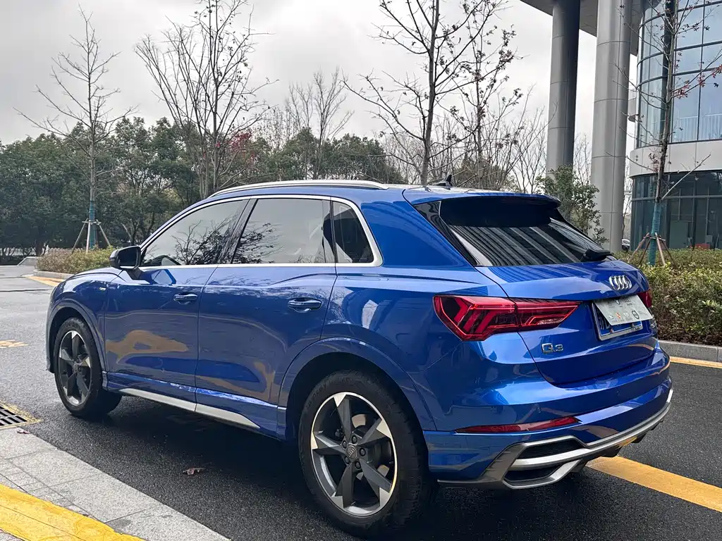 Audi Q3 — фото 5