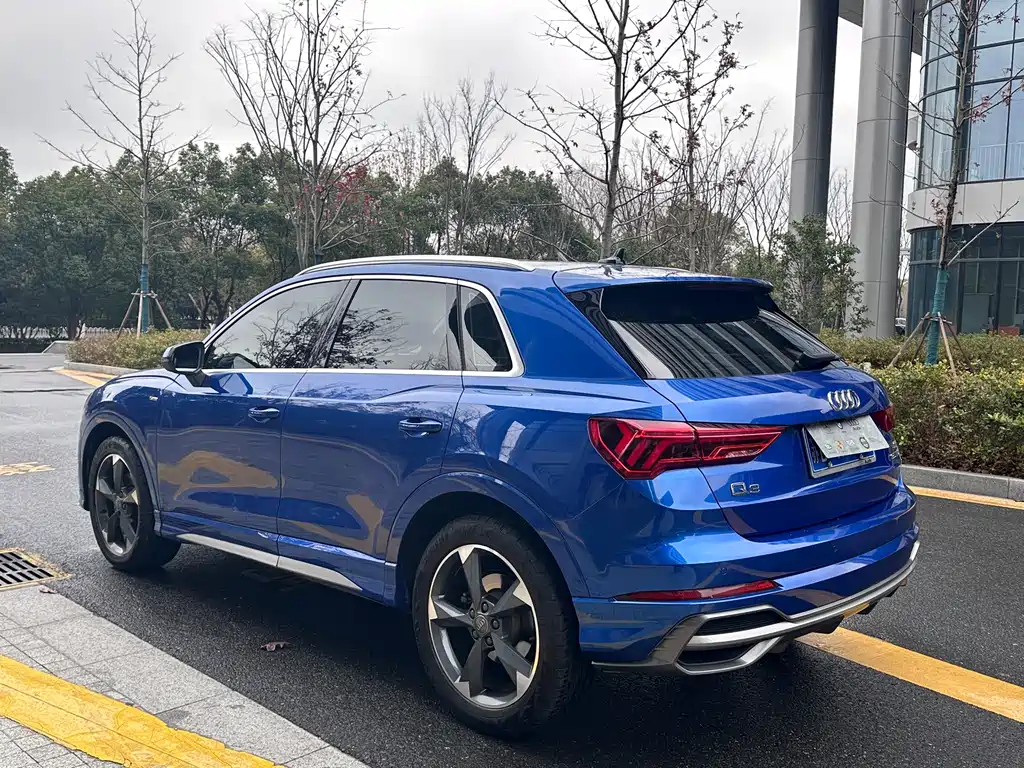 Audi Q3 — фото 6