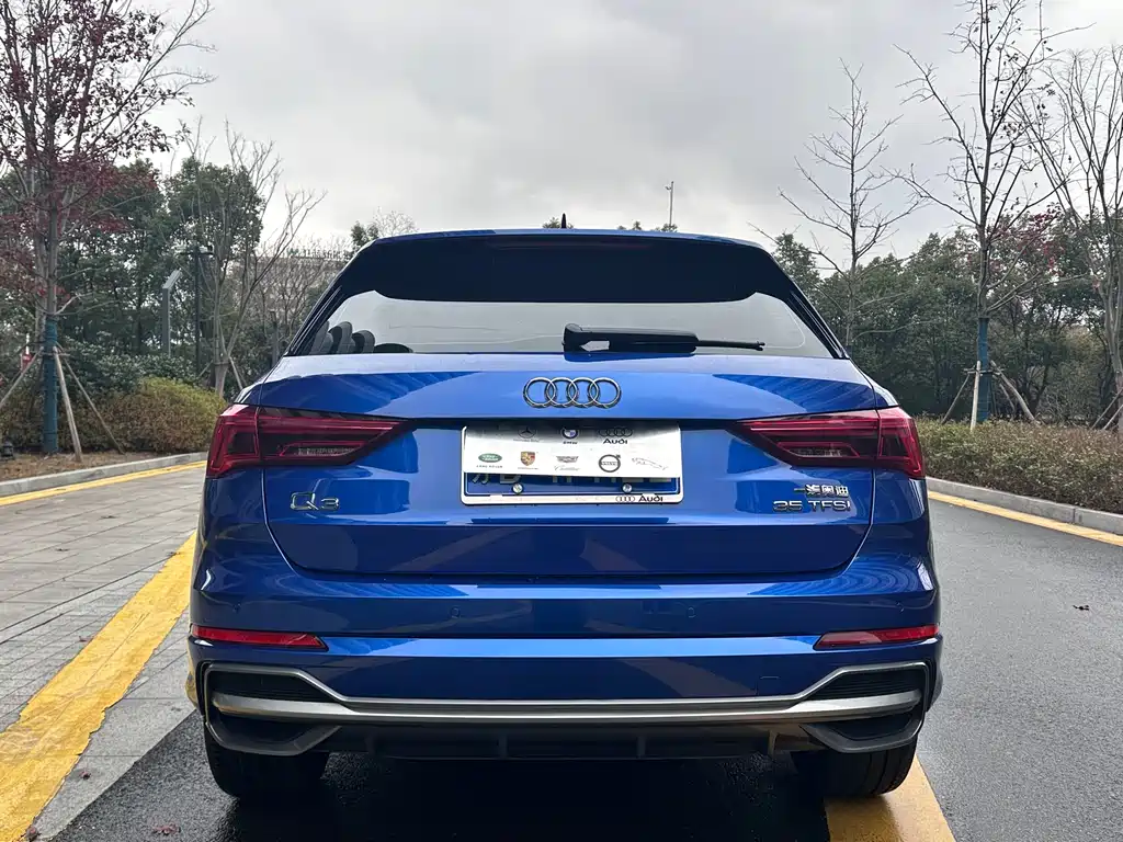 Audi Q3 — фото 7