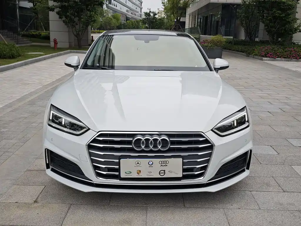 Audi A5 (Import) — фото 2