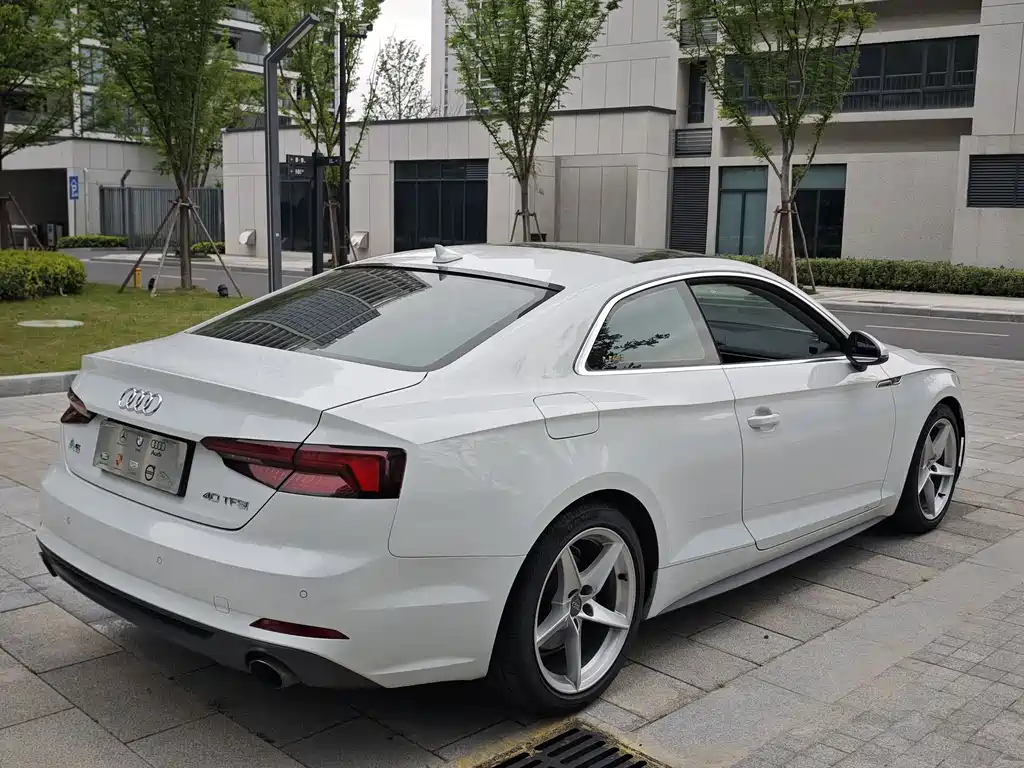 Audi A5 (Import) — фото 7