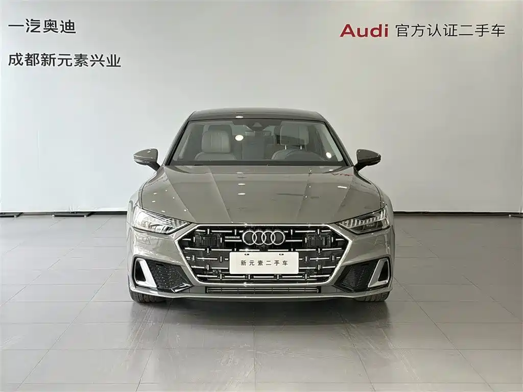 Audi A7L — фото 2