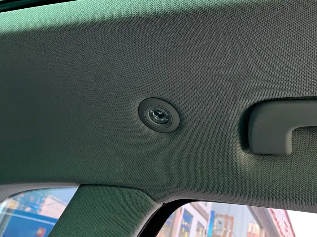 Audi Q5L — фото 29