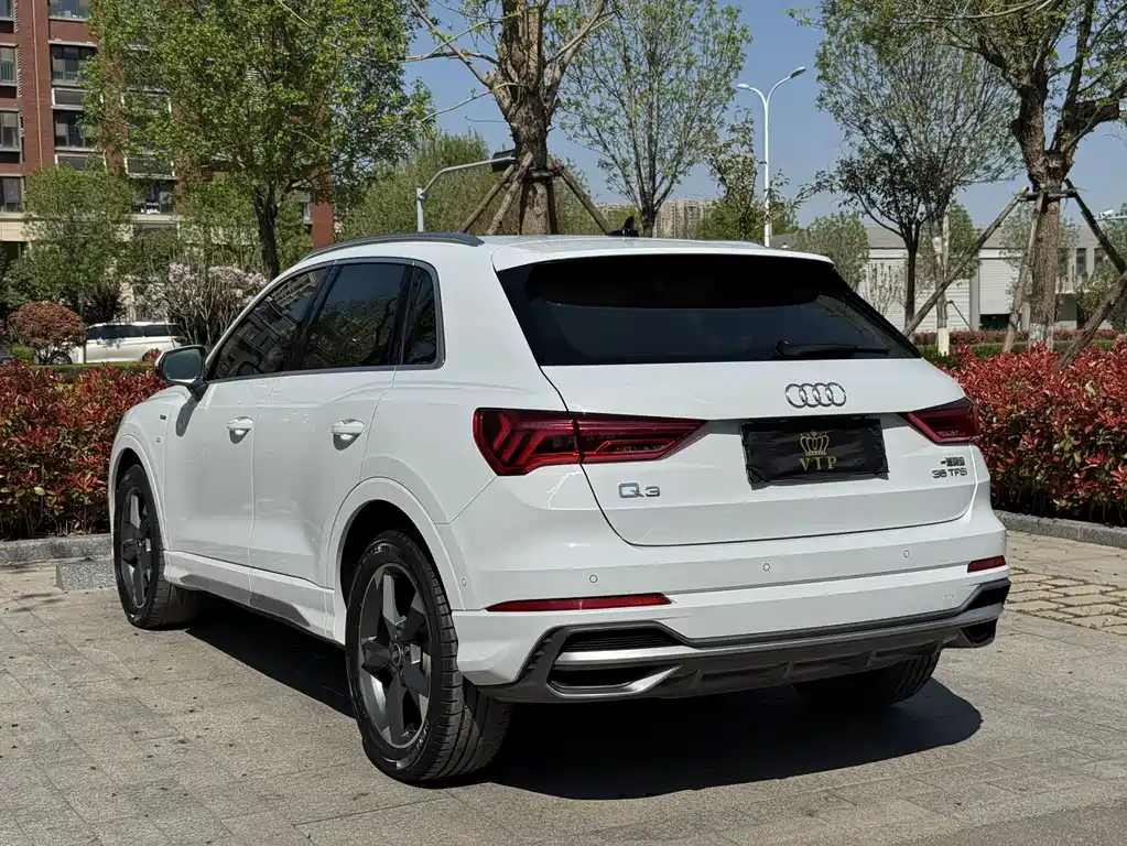 Audi Q3 — фото 5