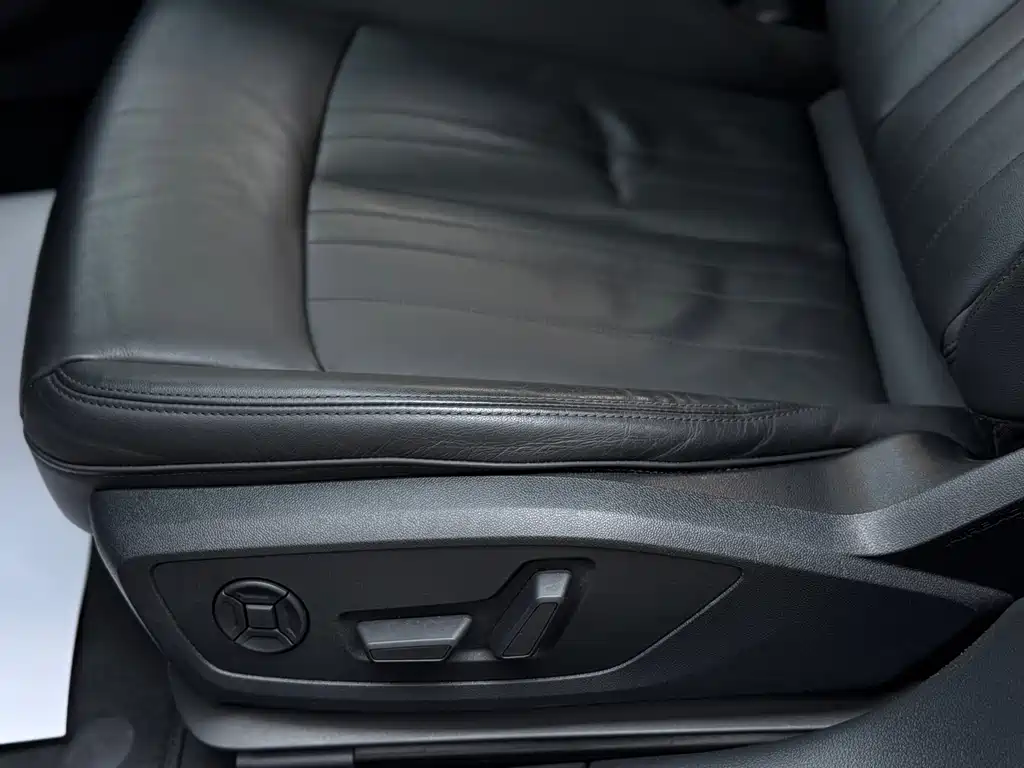 Audi A6 (Import) — фото 22