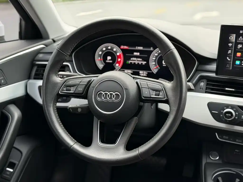 Audi A4L — фото 4