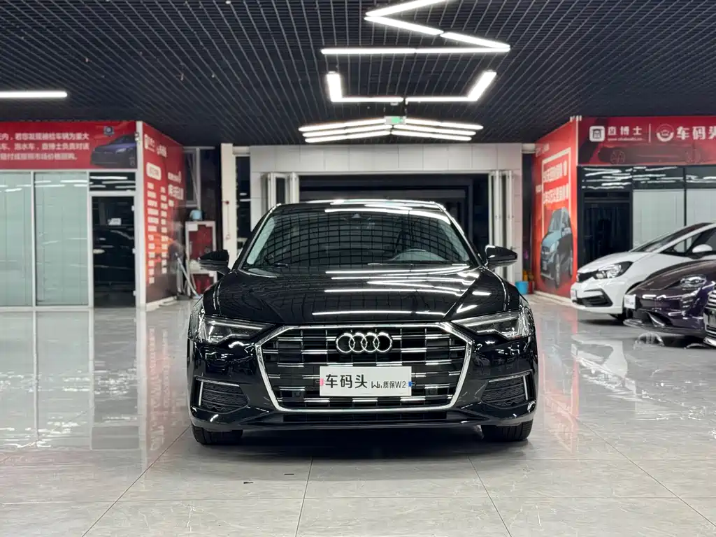Audi A6L — фото 2