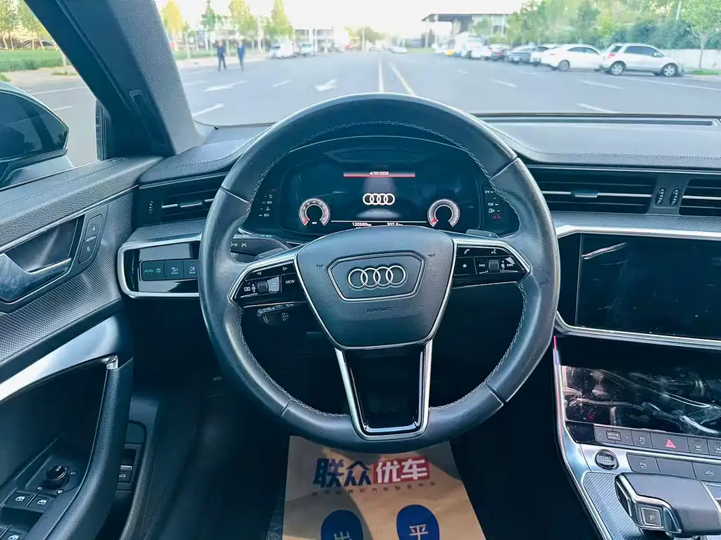 Audi A6L — фото 9