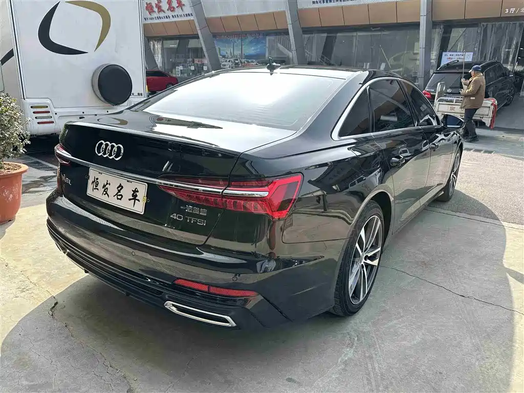 Audi A6L — фото 14