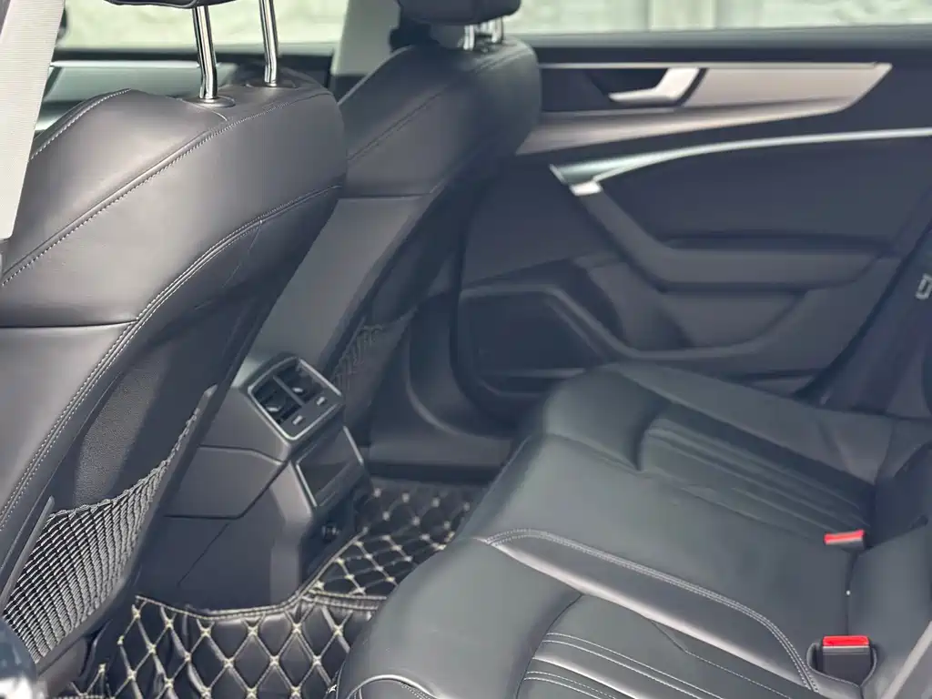 Audi A7 — фото 5
