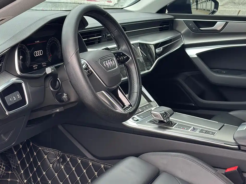 Audi A7 — фото 8