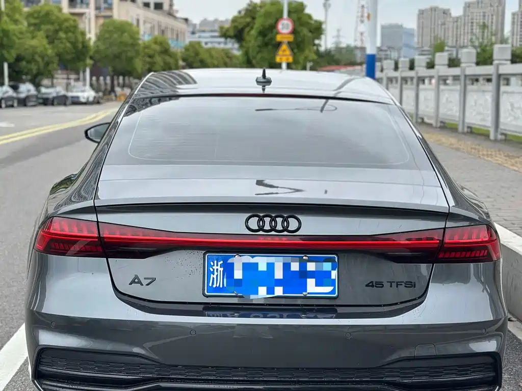Audi A7 — фото 9