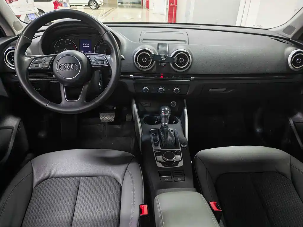 Audi A3 — фото 9