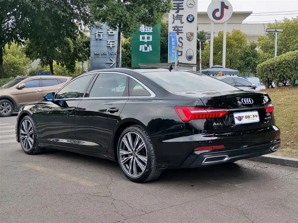 Audi A6L — фото 4