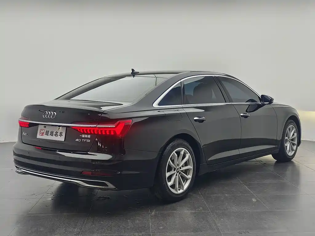 Audi A6L — фото 14