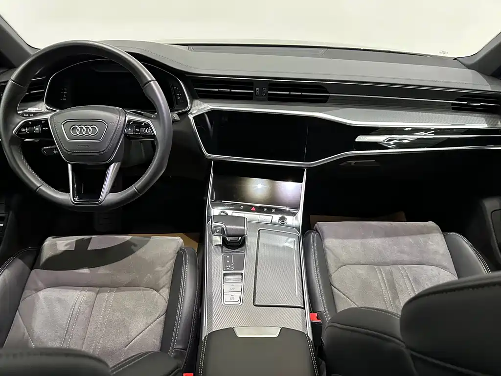 Audi A6L — фото 7