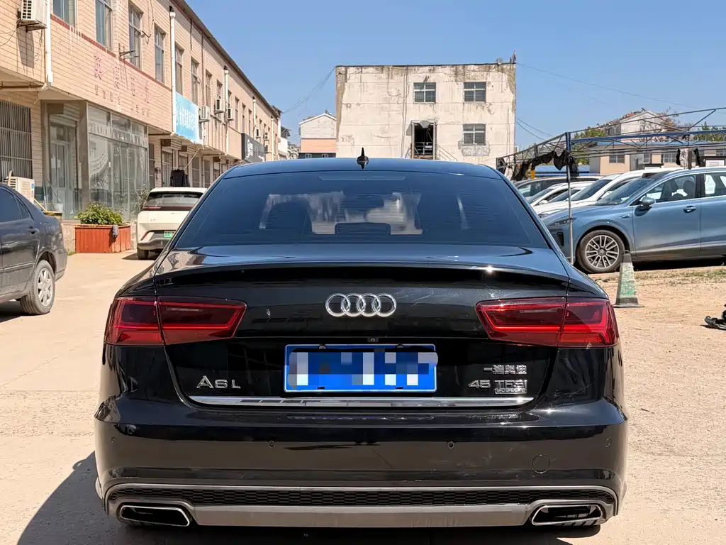 Audi A6L — фото 5