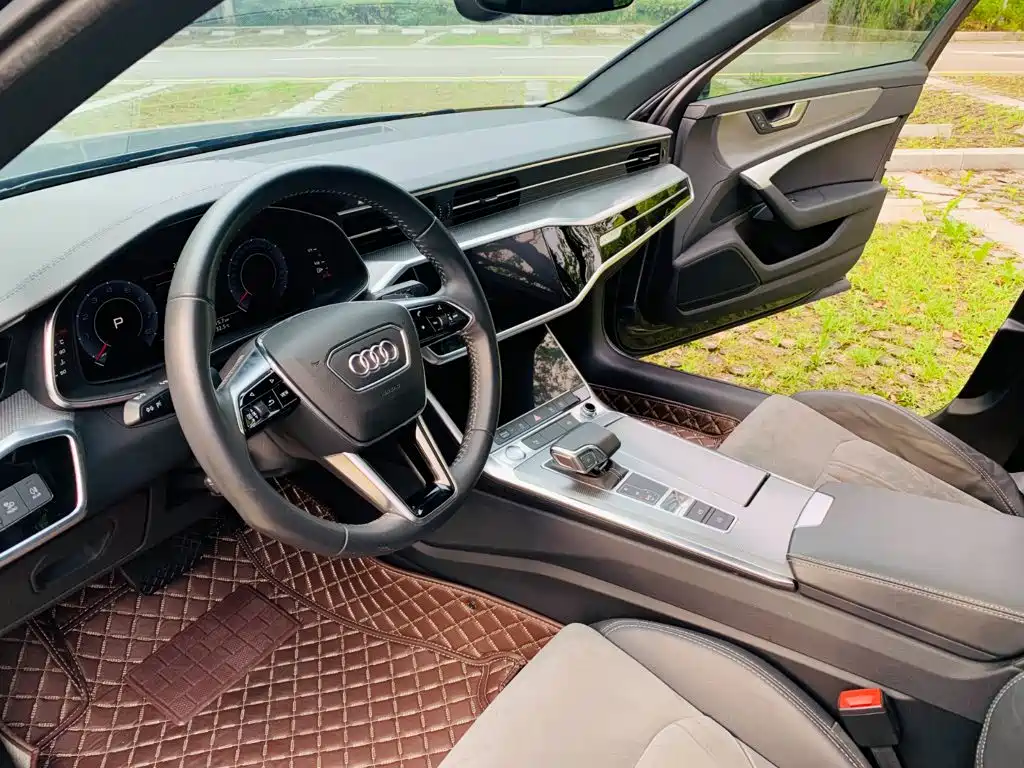 Audi A6L — фото 11