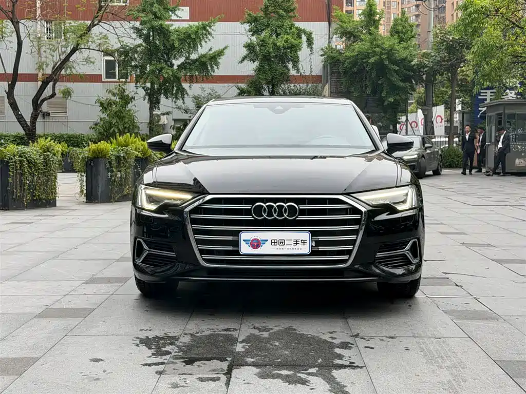 Audi A6L — фото 2