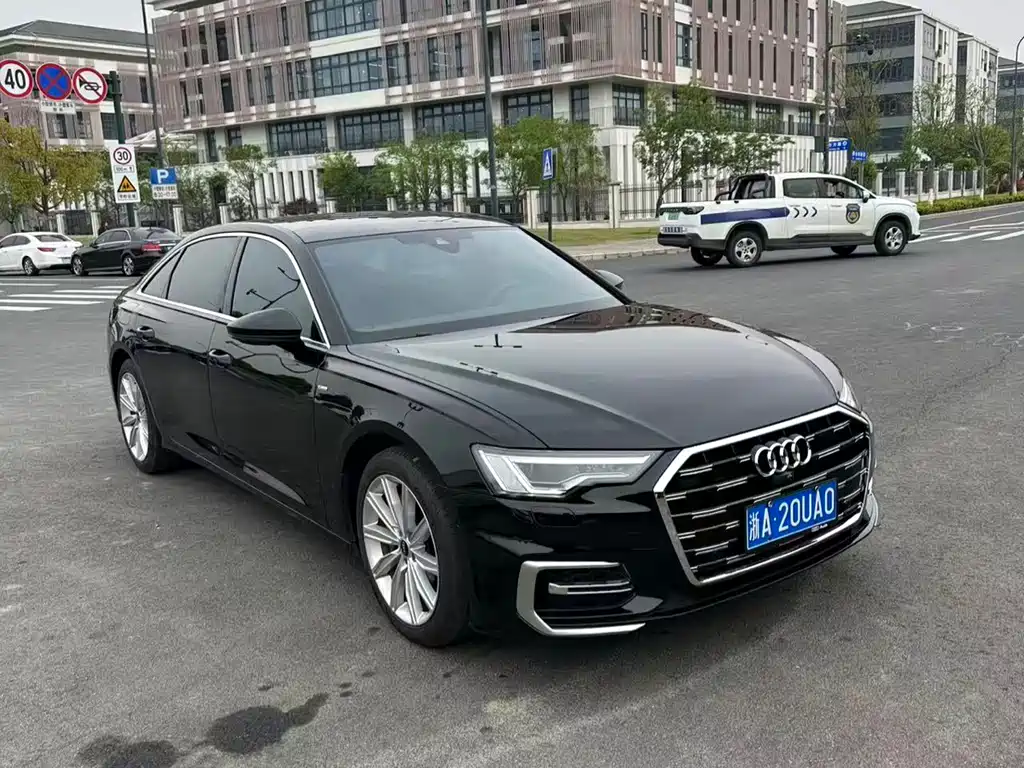 Audi A6L — фото 3