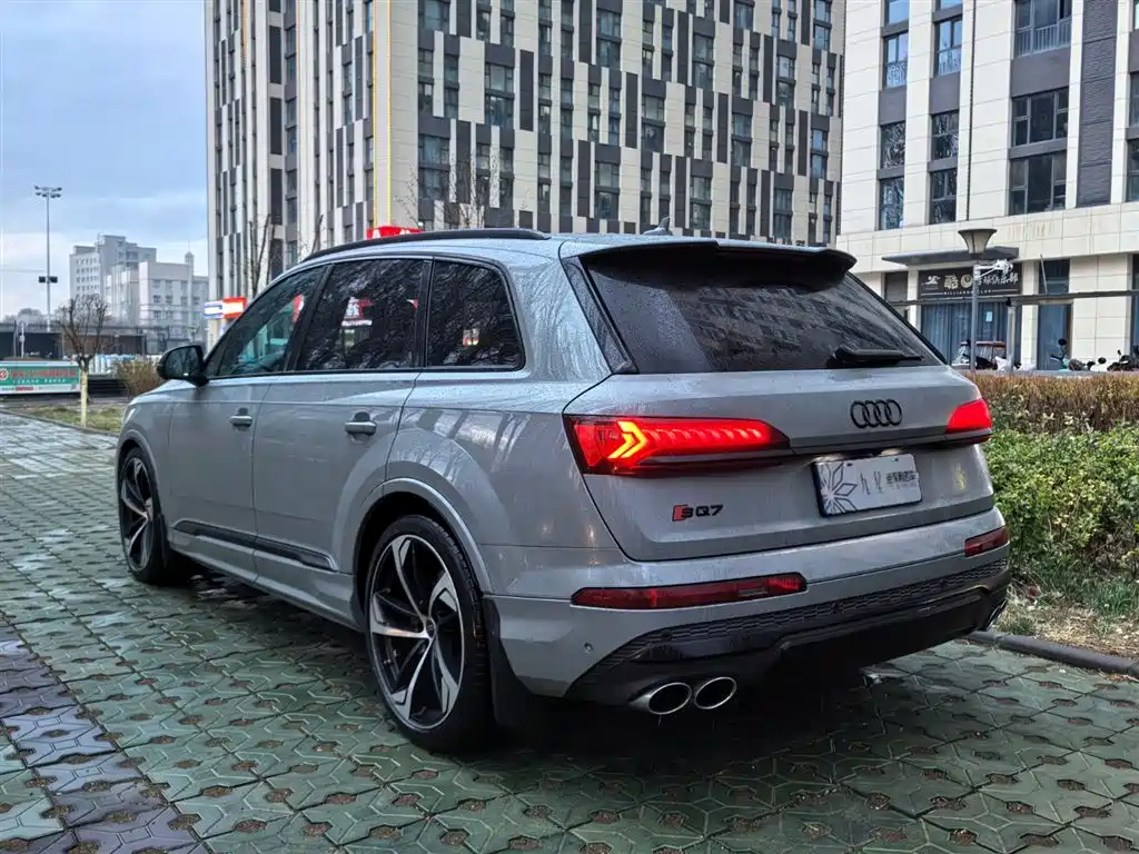 Audi SQ7 — фото 3