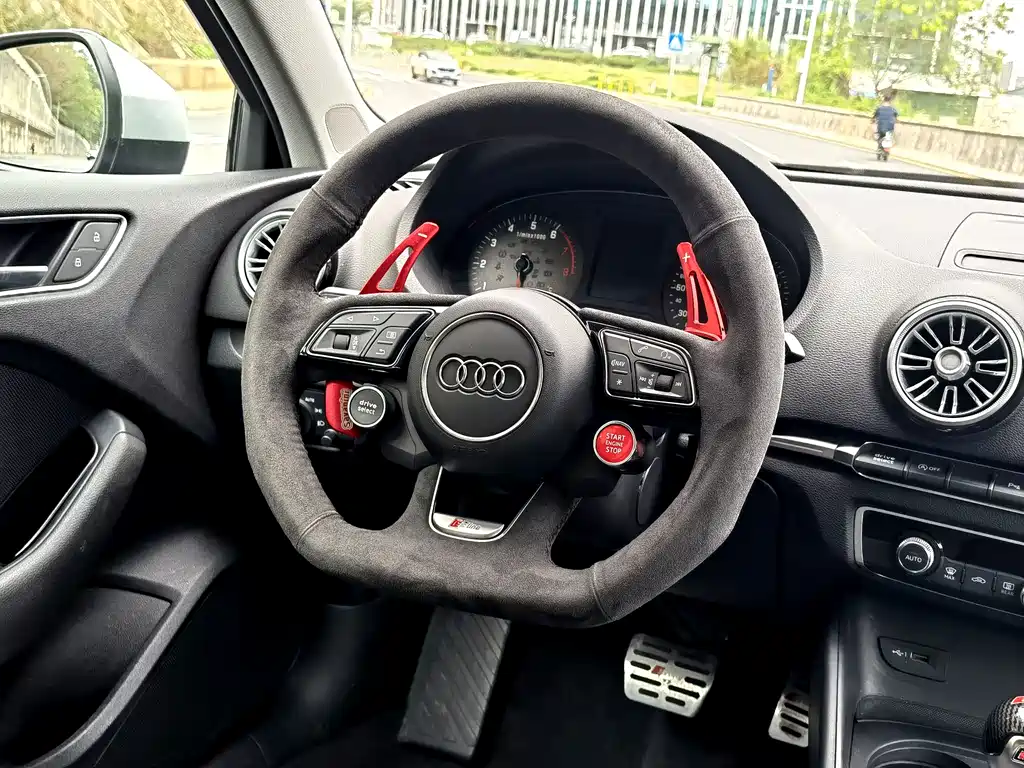 Audi A3 — фото 10