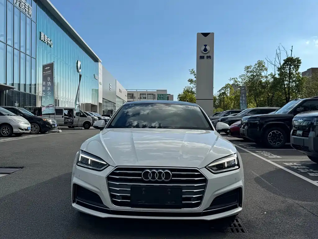 Audi A5 (Import) — фото 2
