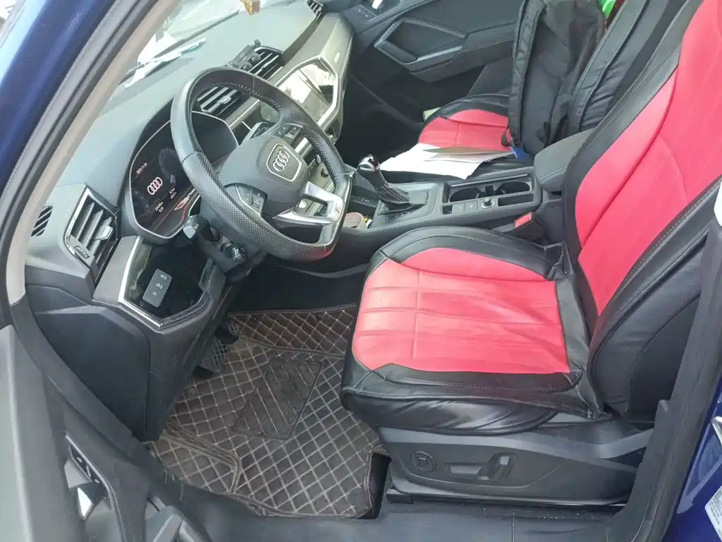 Audi Q3 Sportback — фото 11