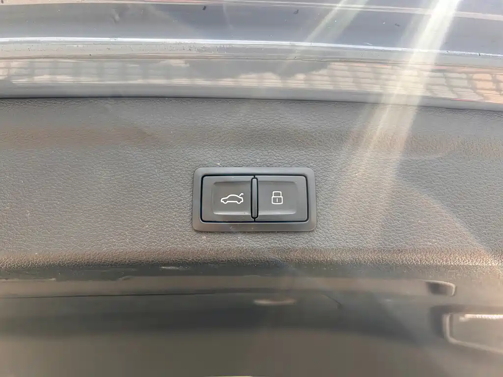 Audi Q3 Sportback — фото 17