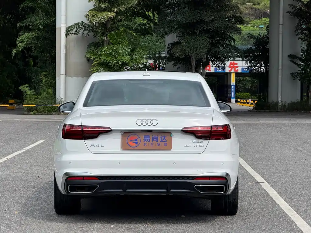 Audi A4L — фото 4