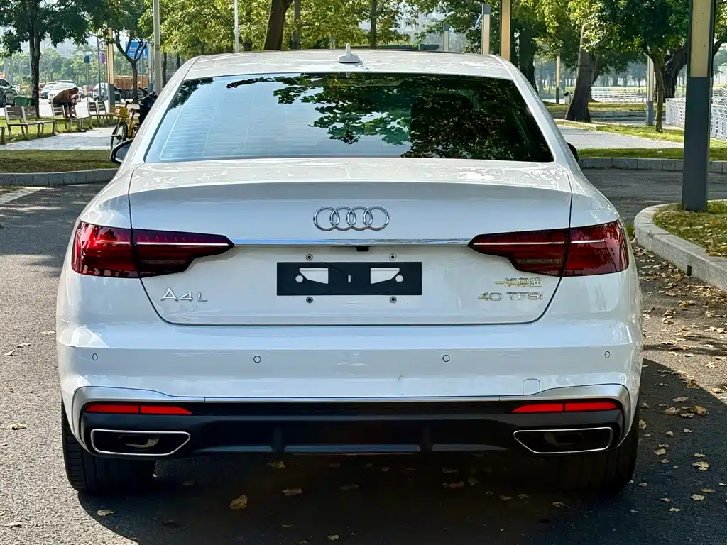 Audi A4L — фото 6