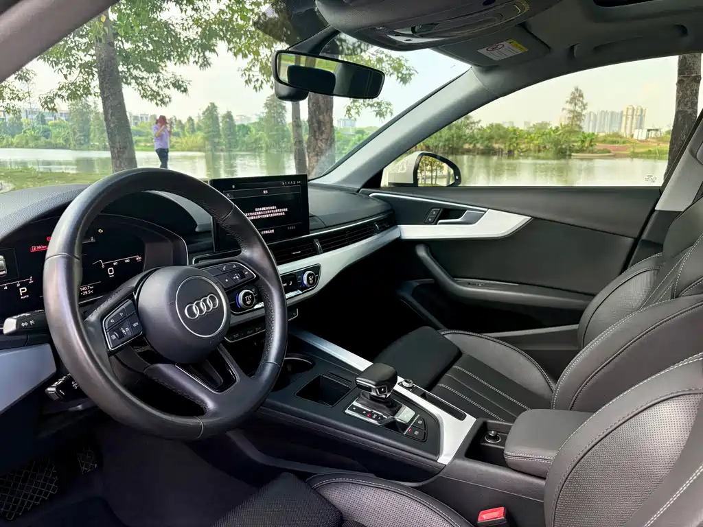 Audi A4L — фото 10