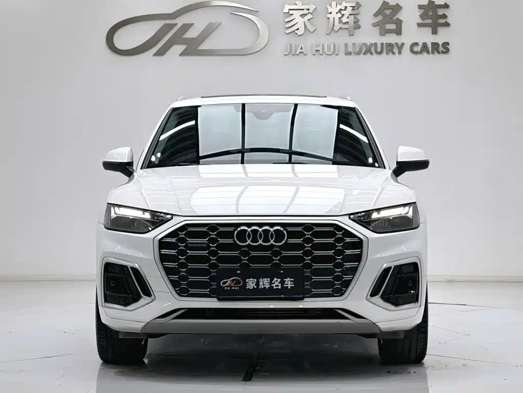 Audi Q5L — фото 3