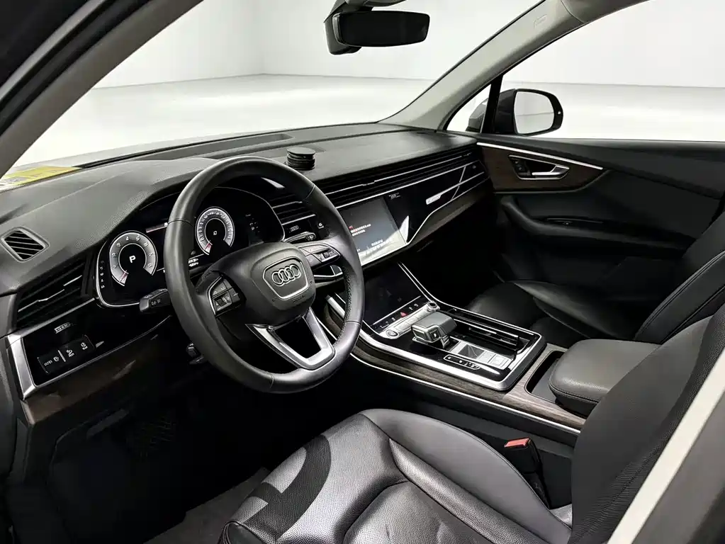 Audi Q7 — фото 4