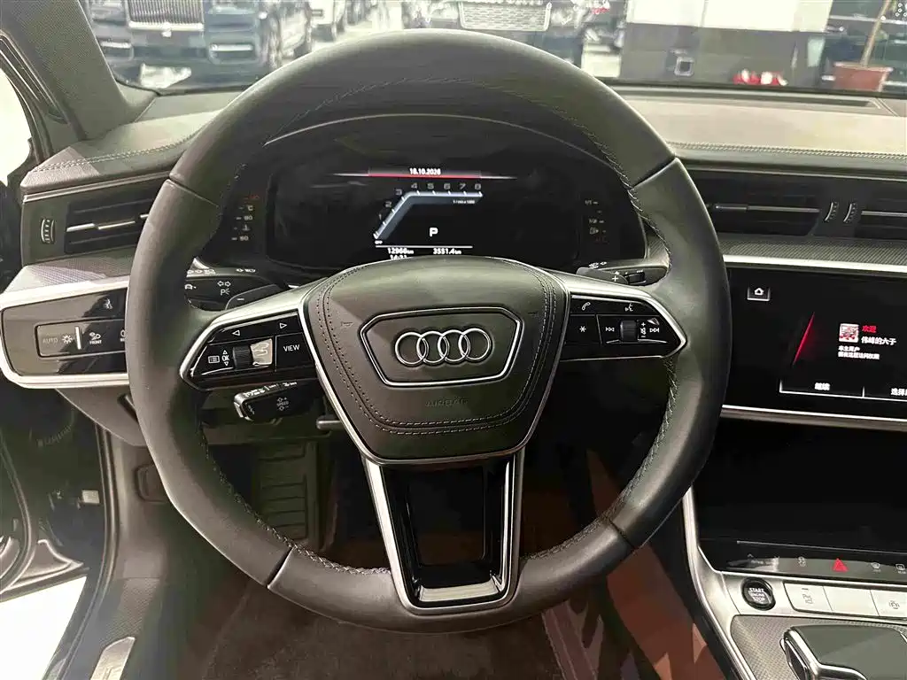 Audi A6L — фото 7