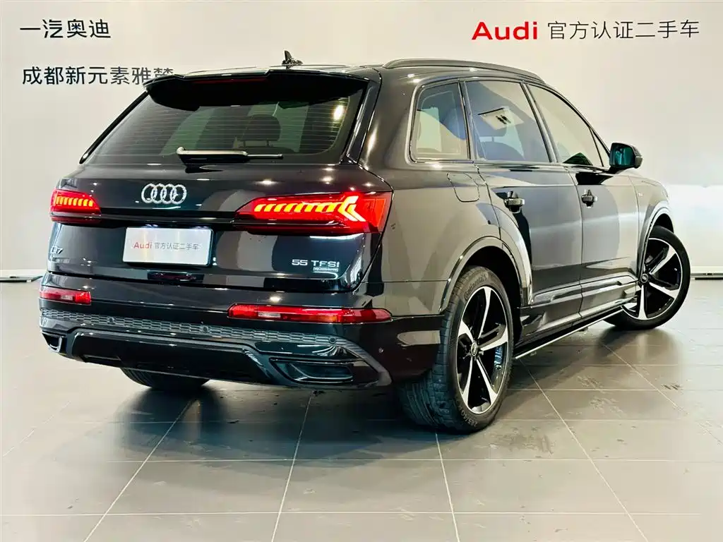 Audi Q7 — фото 4