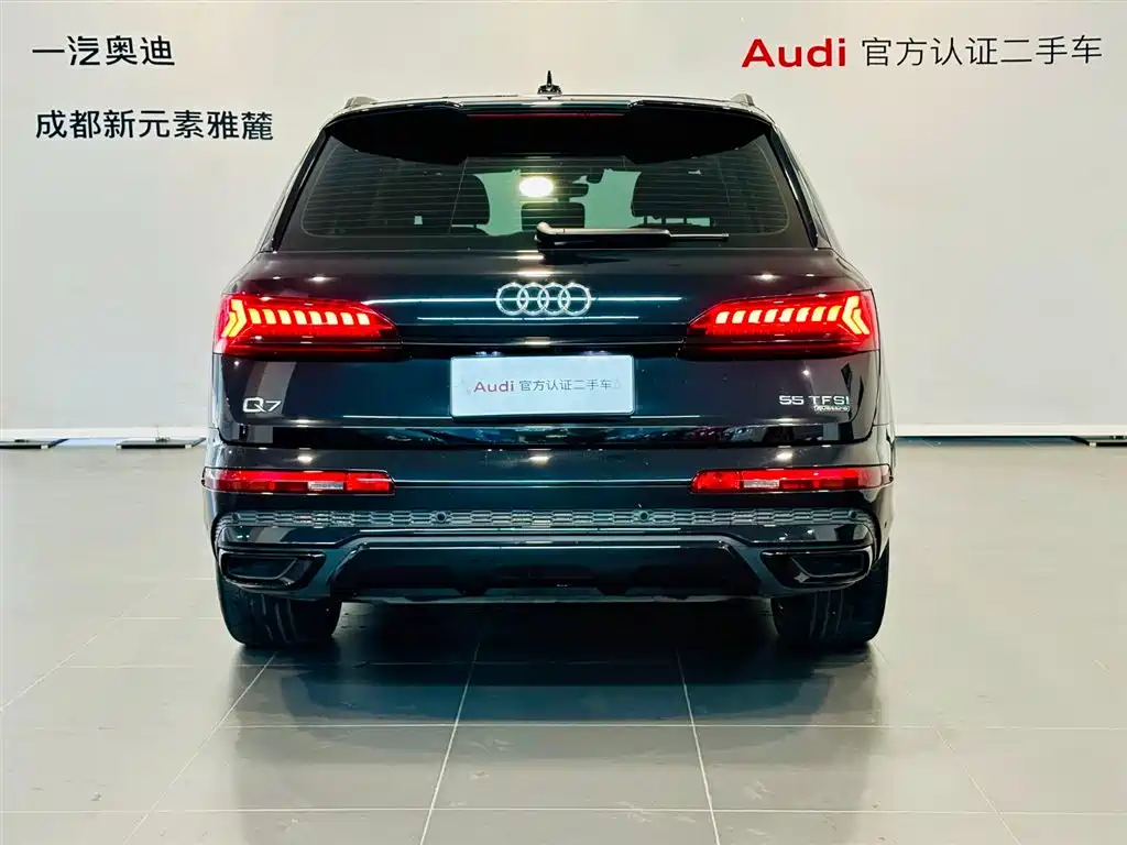 Audi Q7 — фото 5