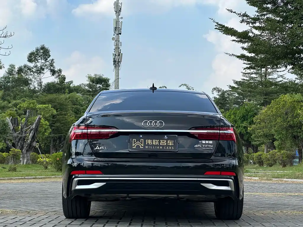 Audi A6L — фото 5