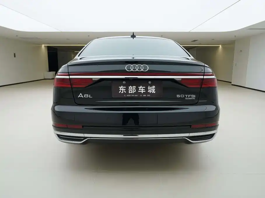 Audi A8 — фото 5