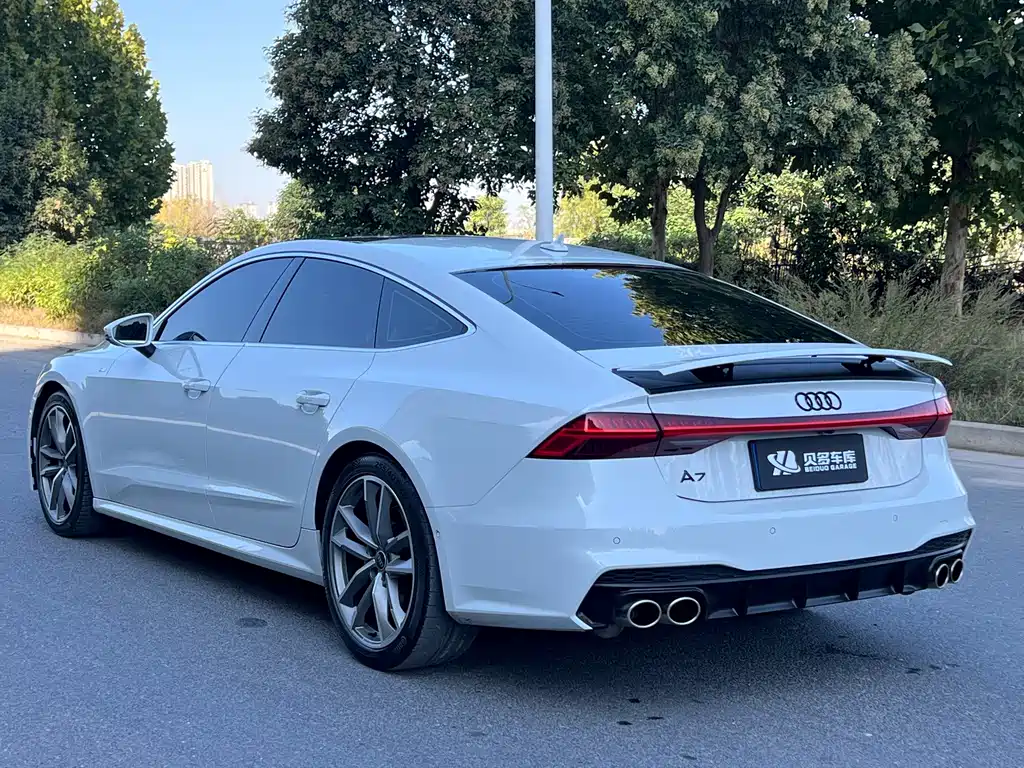 Audi A7 — фото 4