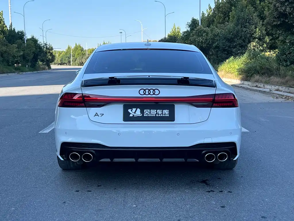 Audi A7 — фото 5