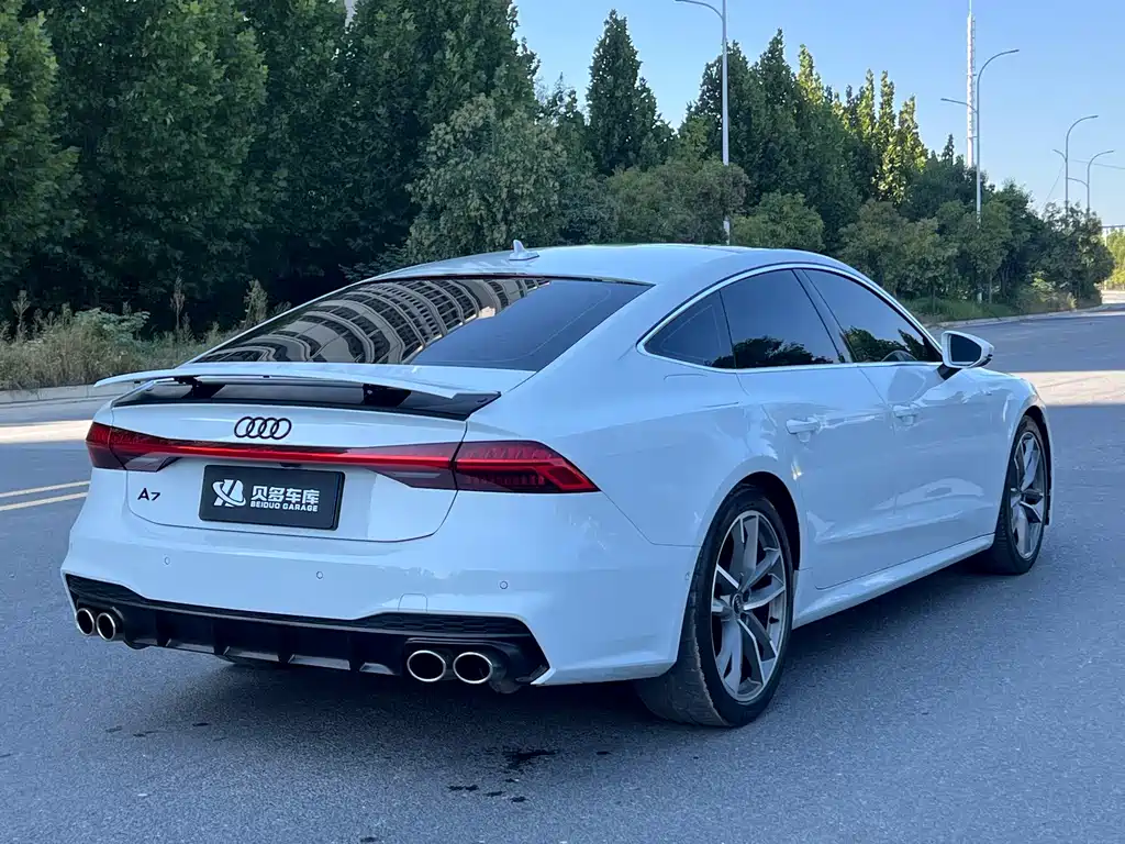 Audi A7 — фото 6