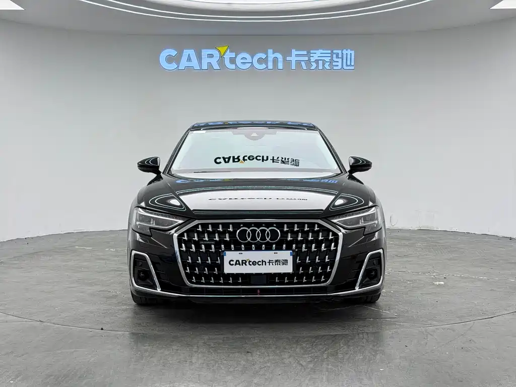 Audi A8 — фото 2