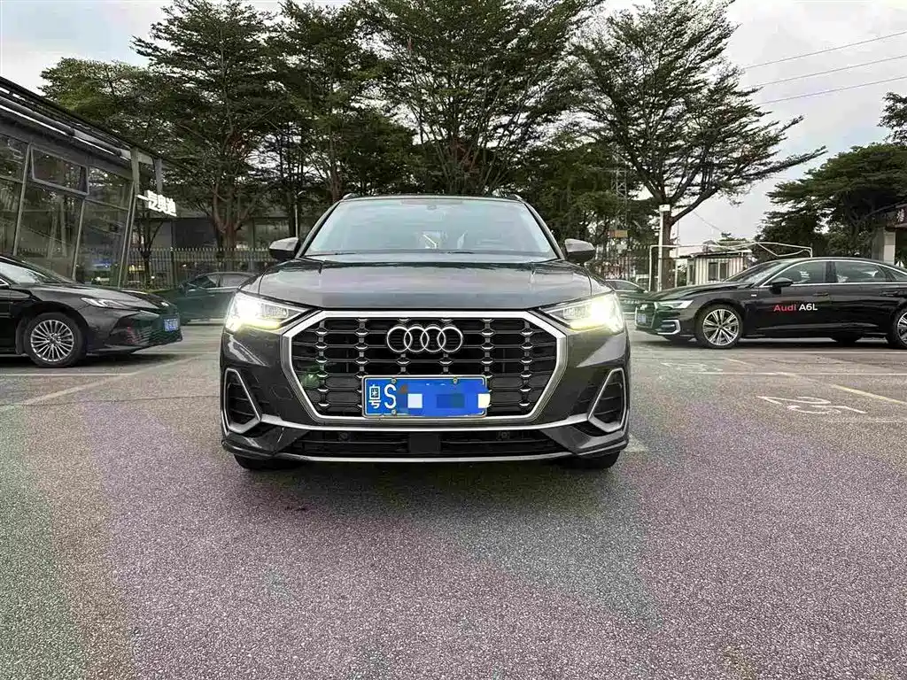 Audi Q3 — фото 2