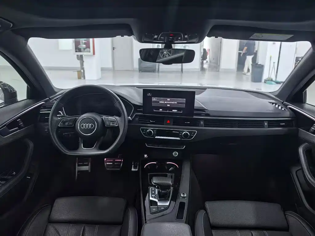 Audi A4L — фото 3