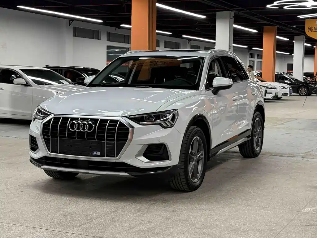 Audi Q3 — фото 2